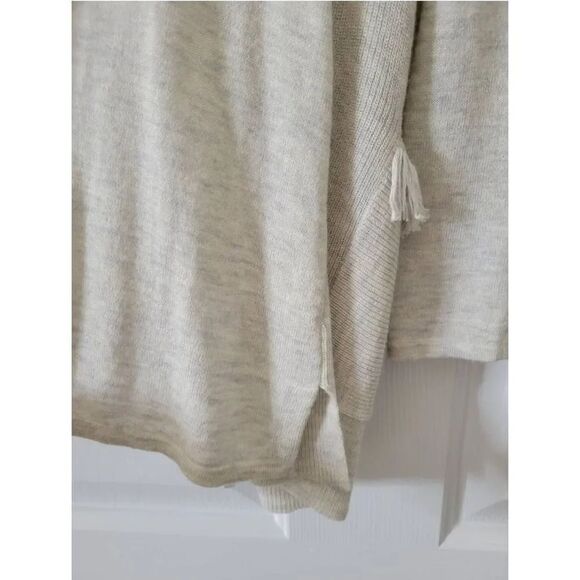 Lilly Pulitzer Bridget Open Cardigan Fringe Trim Women’s Medium Sweater, Oatmeal - Picture 8 of 8